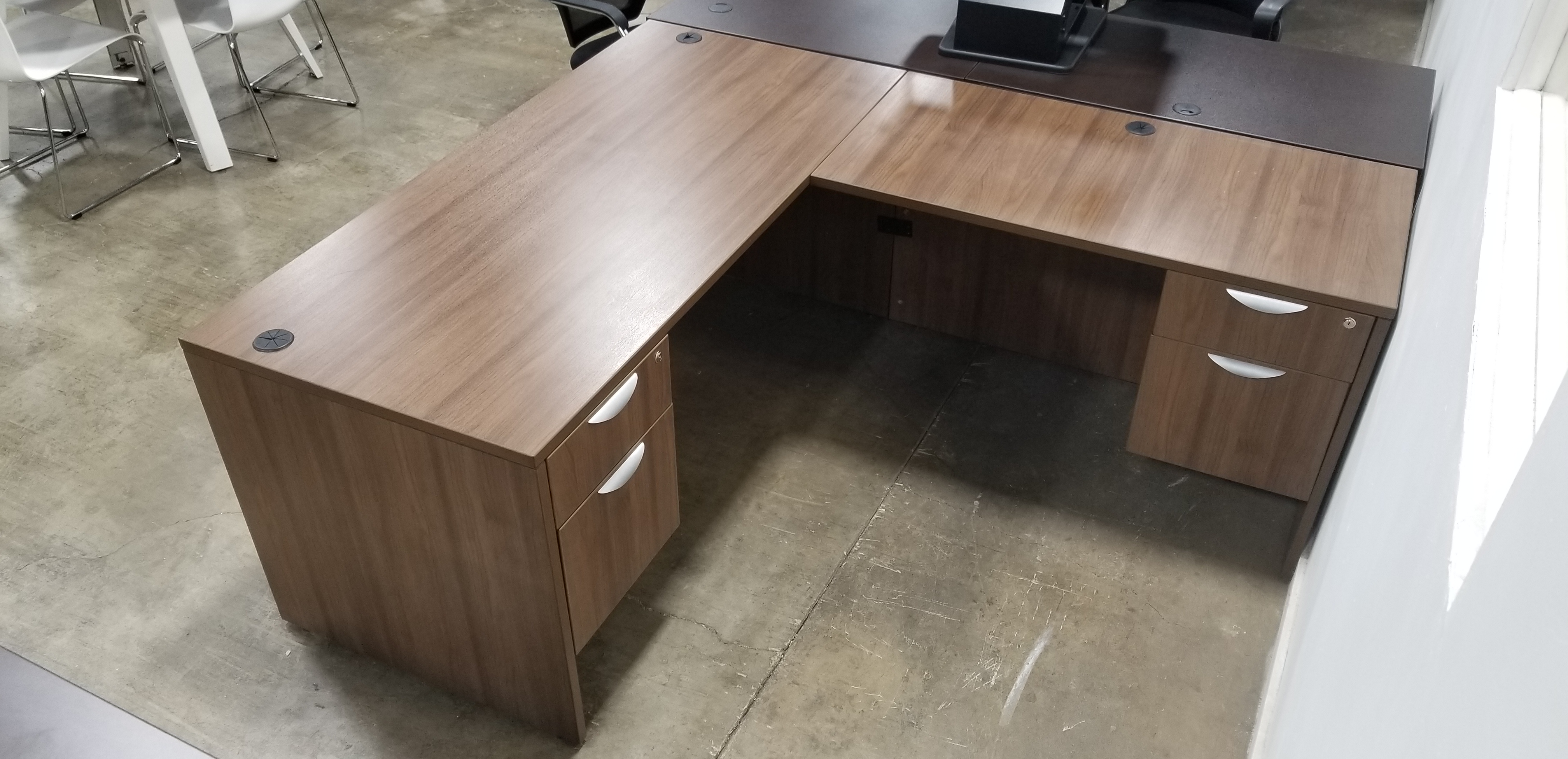 L Shape Modern Walnut 5 6 X6 Office Furniture Chicago New